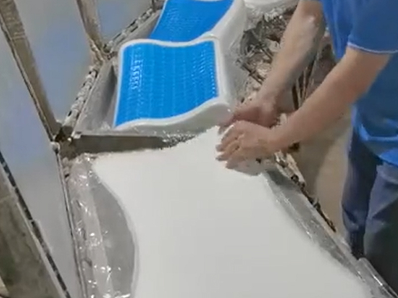demolding